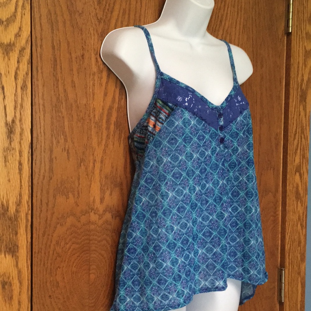 🎉HOST PICK🎉 Rue 21 Summer High Low swing top